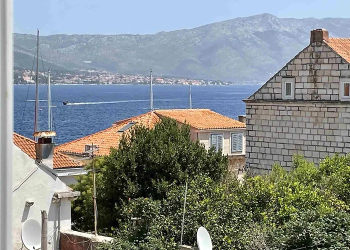 By The Sea - 21883 * كورتْشولا
