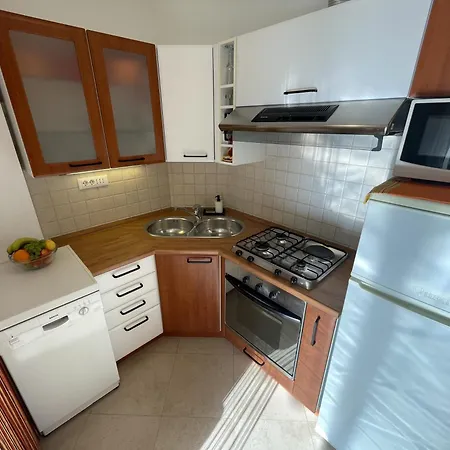 By The Sea - 21883 Korčula